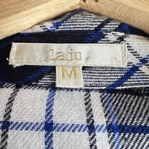 LAJU Plaid Button Down Shirt Women's Size Medium Roll Tab Sleeve - Picture 4 of 5